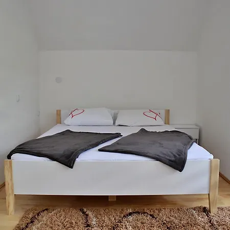 Casa de Férias Vikendica Mandic Gornji Volari